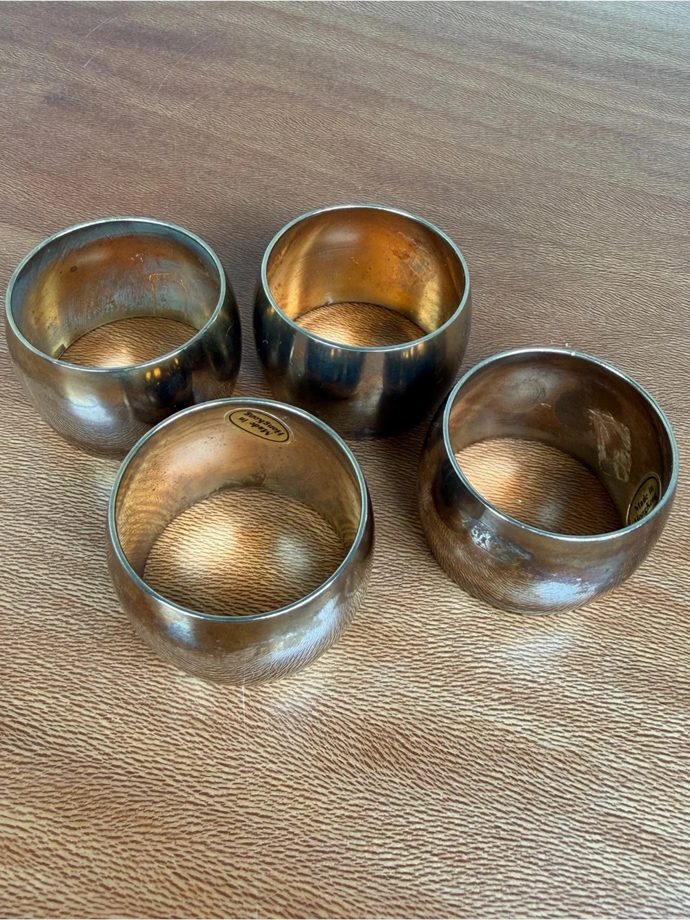 Vintage MCM Round Brass Napkin Rings Unadorned Set of 4